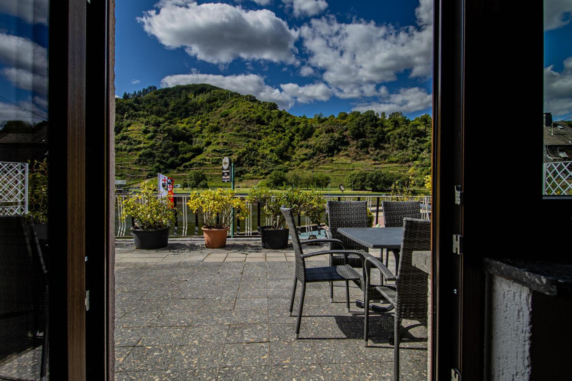 Exklusive Moselidylle: Fewo Mit Traumhaftem Staustufenblick, Netflix, Terrasse Neef 외부 사진